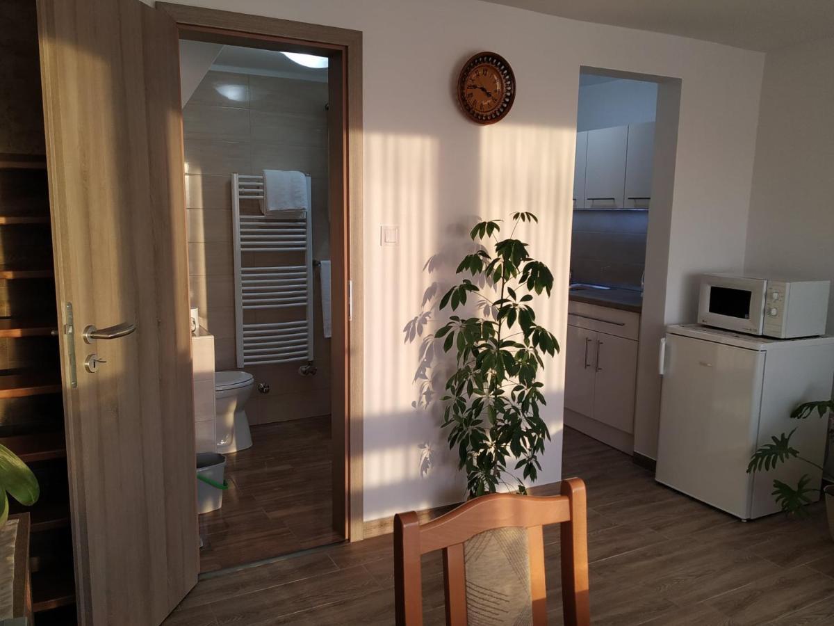 Mogyorosi Apartman Badacsonytördemic Exteriör bild